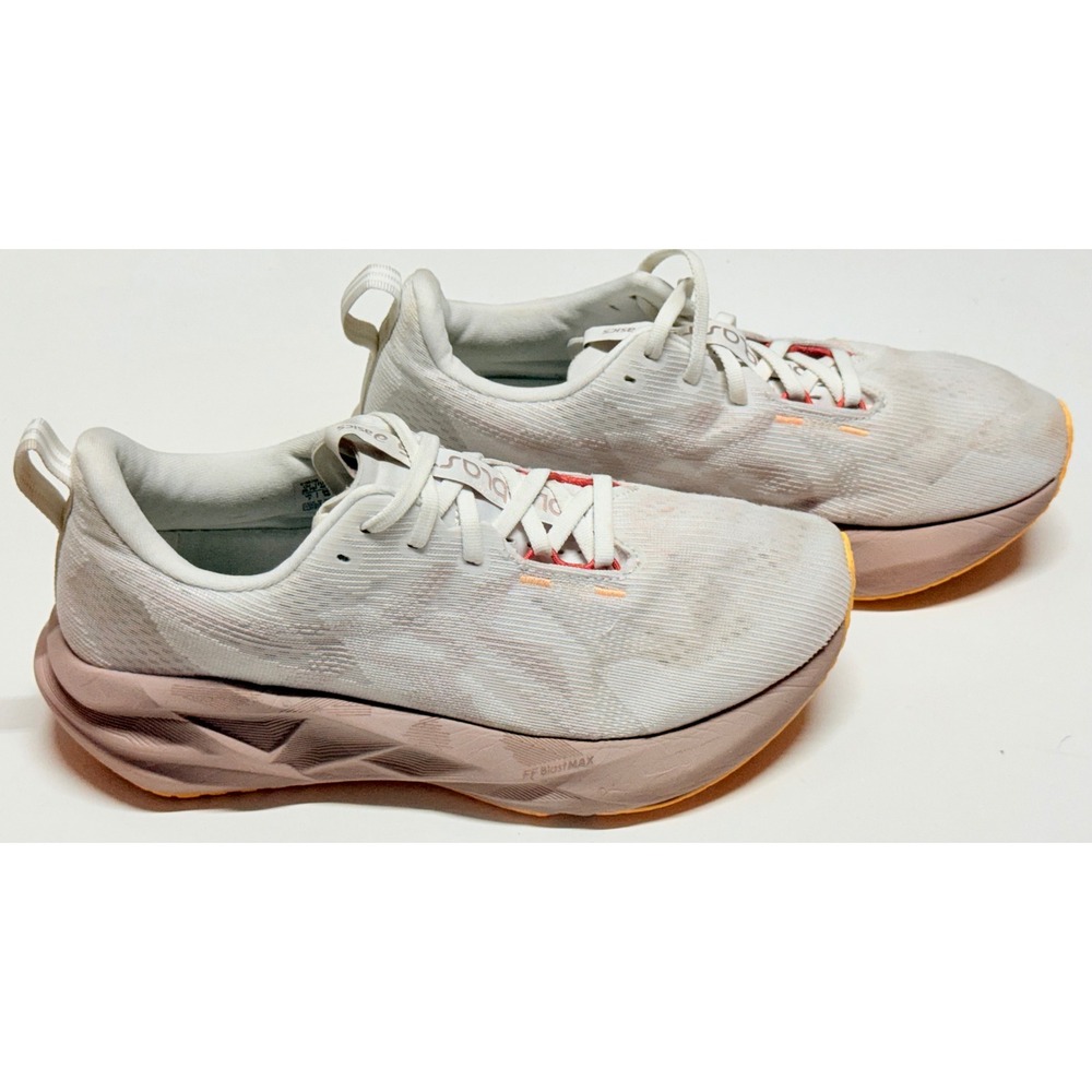 Asics Novablast 3 Running Shoes Birch Dusty Purple 1012B765 Womens 9